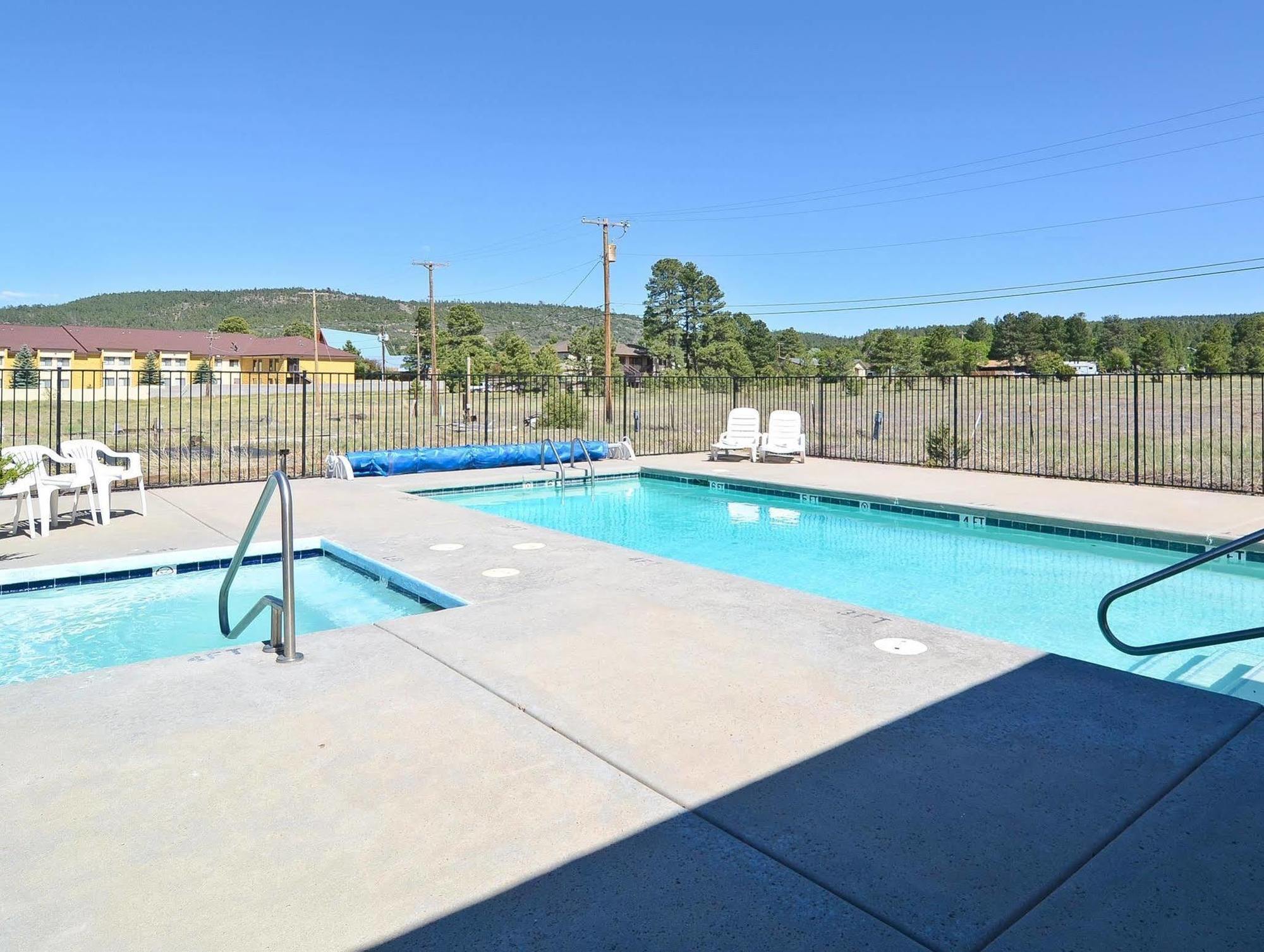 Super 8 By Wyndham Williams West Route 66 - Grand Canyon Area Esterno foto