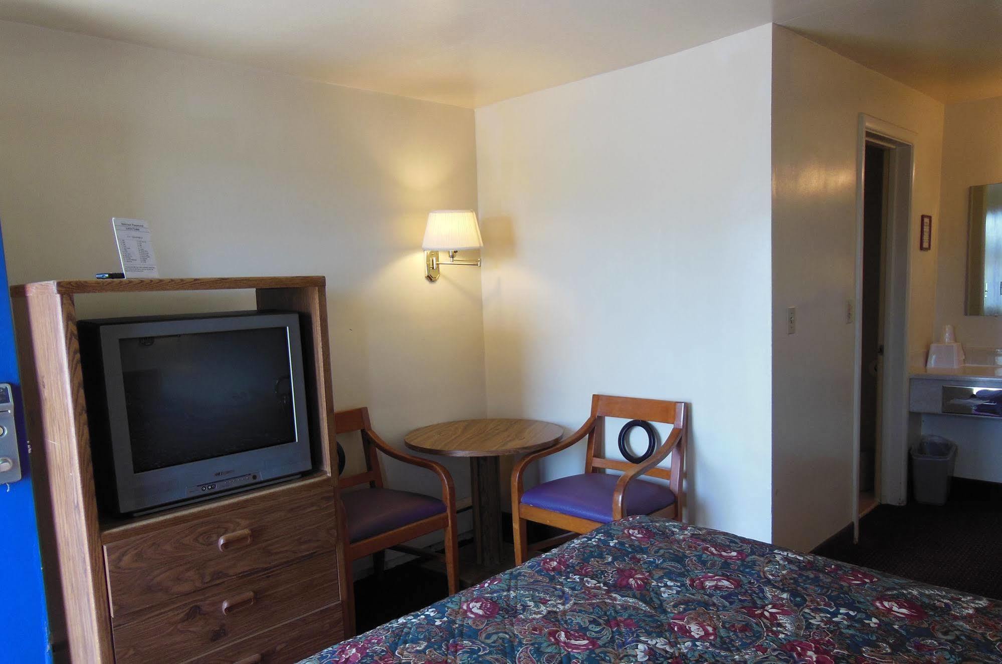 Super 8 By Wyndham Williams West Route 66 - Grand Canyon Area Esterno foto
